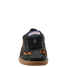 Load image into Gallery viewer, Cloud P Sneaker in Leopard Black