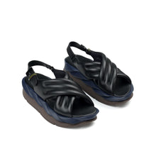 Load image into Gallery viewer, Mellow Mana Sandal in Black