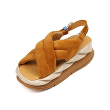 Load image into Gallery viewer, 4C Mellow Moa in Sand