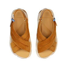 Load image into Gallery viewer, 4C Mellow Moa in Sand