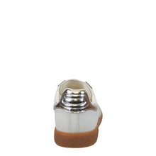 Load image into Gallery viewer, Cloud Sneaker in Light Grey