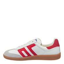 Load image into Gallery viewer, Cloud Sneaker in Red