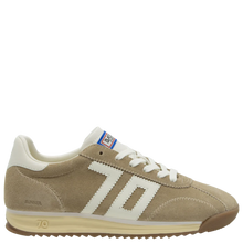 Load image into Gallery viewer, Runner Sneaker in Tan