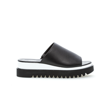 Load image into Gallery viewer, 24.613.27 Sandal in Schwartz Nappa
