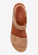 Load image into Gallery viewer, Abrilla Sandal in Natural Gold
