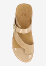 Load image into Gallery viewer, Alanza Sandal in Nude Suede
