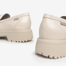 Load image into Gallery viewer, E409691D Loafer in Bianco
