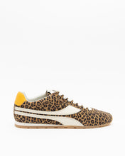 Load image into Gallery viewer, Essex Sneaker In Leopard
