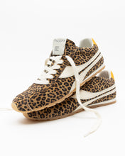 Load image into Gallery viewer, Essex Sneaker In Leopard
