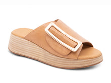 Load image into Gallery viewer, Ela Sandal in Camel
