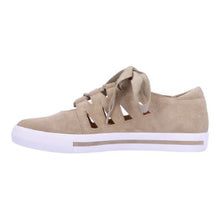 Load image into Gallery viewer, Kanav Sneaker in Taupe Suede
