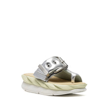 Load image into Gallery viewer, Mellow Glow Sandal in Silver
