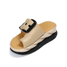 Load image into Gallery viewer, Mellow Glow Sandal in Skin
