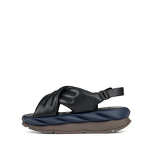 Load image into Gallery viewer, Mellow Mana Sandal in Black
