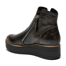 Load image into Gallery viewer, Nene Boot In Smokey/Black
