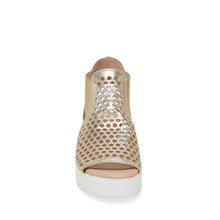 Load image into Gallery viewer, Odeya Sandal in Pale Gold
