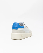 Load image into Gallery viewer, Prague Sneaker in White Cloud
