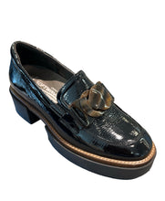 Load image into Gallery viewer, Softwaves Blum Loafer in Black
