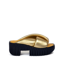 Load image into Gallery viewer, Pila Anda Sandal in Gold
