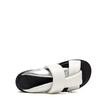 Load image into Gallery viewer, Plia Semo Sandal in White
