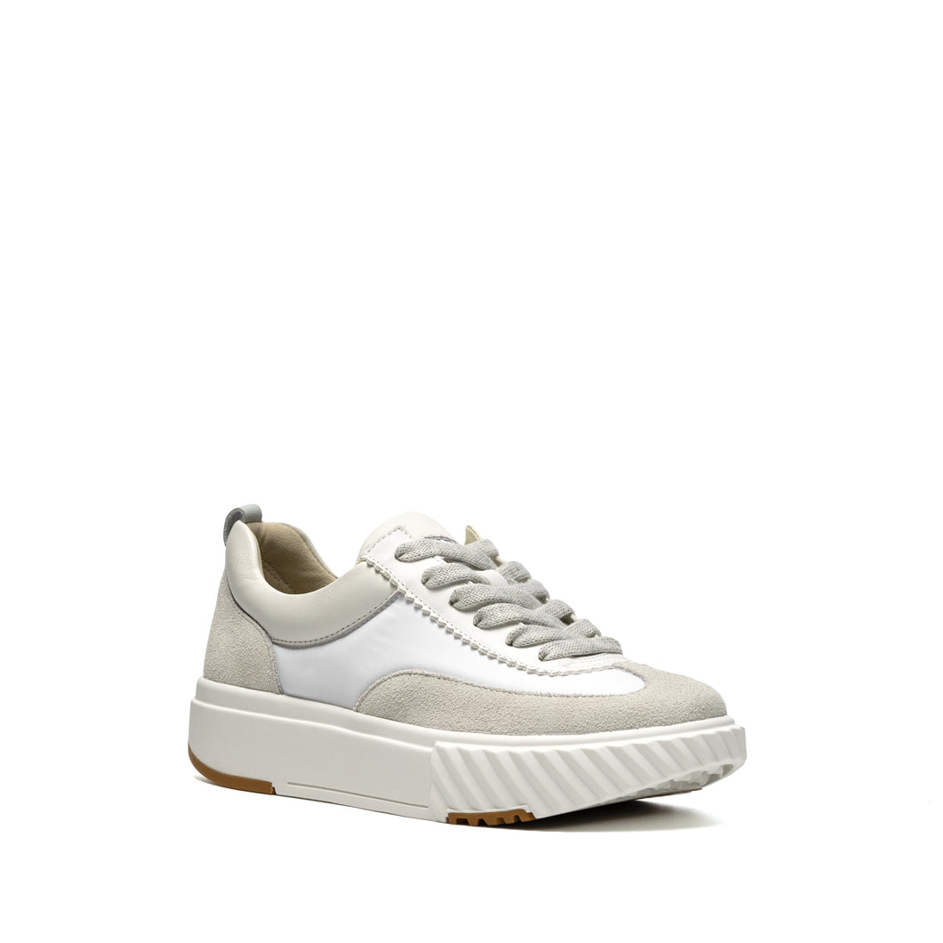 Ray Reta Sneaker in White