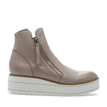 Load image into Gallery viewer, Nene Boot In Misty/White
