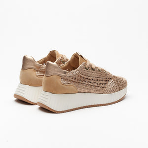 Alaina Sneaker in Noisette