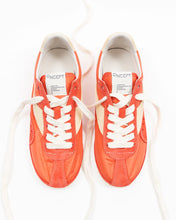 Load image into Gallery viewer, Temple Sneaker in Grenadine

