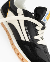 Load image into Gallery viewer, Toronto Sneaker in Black
