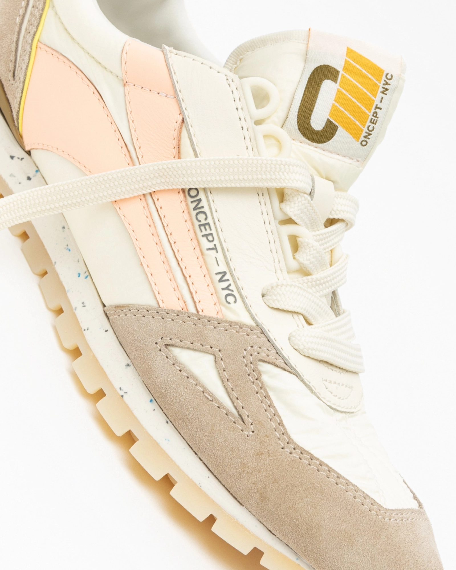 Toronto Sneaker Electric Peach