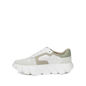 Tura Ori Sneaker in Milk