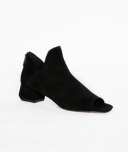 Load image into Gallery viewer, Vonn Bootie in Black
