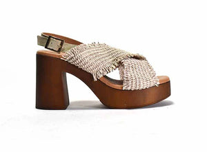 Wendy Heel in Beige Raffia