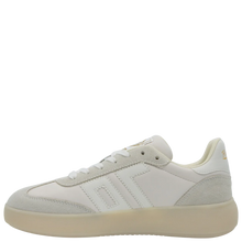 Load image into Gallery viewer, Brooklyn L26 Sneaker in Milk
