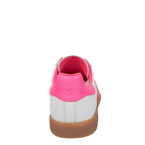 Cloud Sneaker in Fluorescent Pink