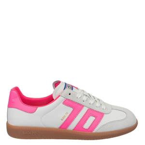 Cloud Sneaker in Fluorescent Pink