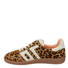 Load image into Gallery viewer, Cloud Sneaker in Leopard Camel White
