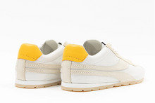 Load image into Gallery viewer, Essex Sneaker In Vintage White
