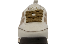 Load image into Gallery viewer, Back 70 Jogger Sneaker in Butter Cuoio
