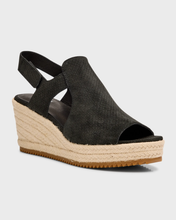 Load image into Gallery viewer, Wilda Suede Wedge in Black
